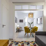 New! Unique 1 Bedroom Apartment- Santa Catarina 42 Apartamento Lisboa