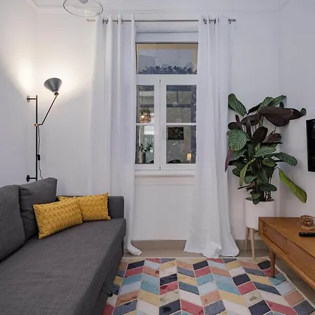 New! Unique 1 Bedroom Apartment- Santa Catarina 42 *