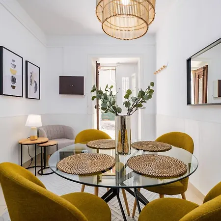 New! Unique 1 Bedroom Apartment- Santa Catarina 42 Appartement