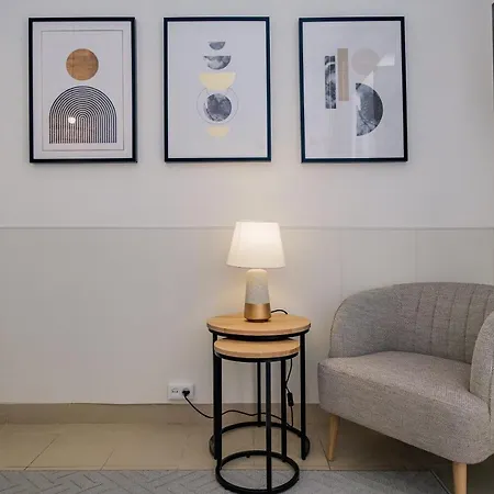 New! Unique 1 Bedroom Apartment- Santa Catarina 42 Daire