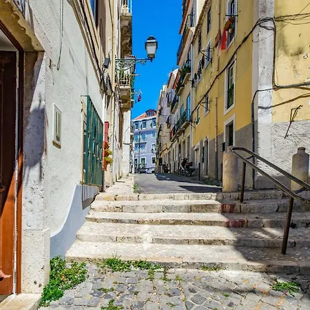 New! Unique 1 Bedroom Apartment- Santa Catarina 42 *